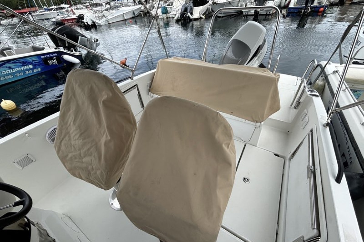 BENETEAU - FLYER 8 - thumbnail 9