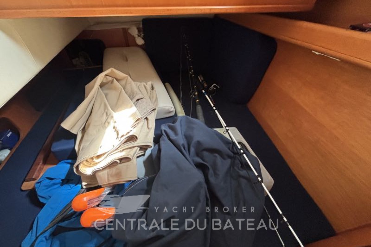 BENETEAU - ANTARES 10.80 - thumbnail 17