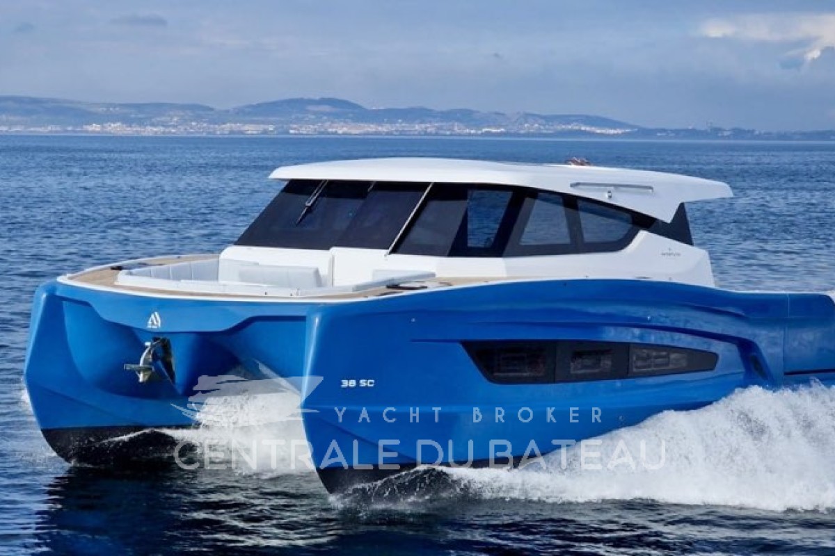 AVENTURA - 38 Sport Cruiser - thumbnail 14